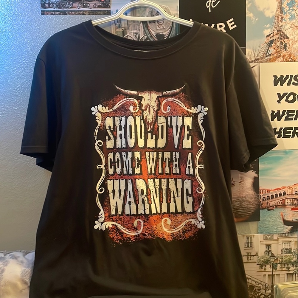 Black t shirt